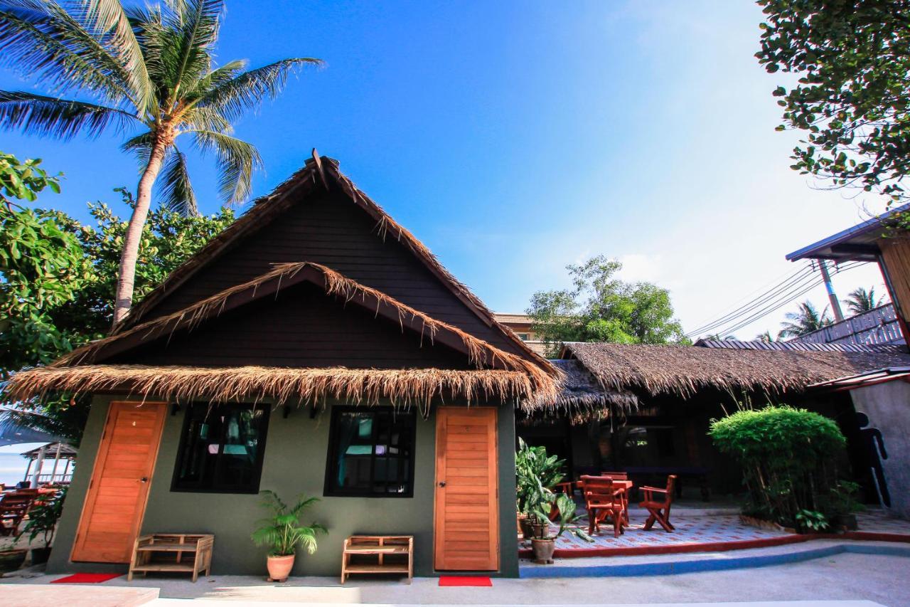 Bandon Beach Bar & Hostel (Adults Only) Lamai Beach  Exterior foto